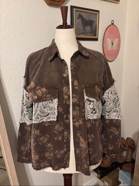 Davi & Dani Brown Jacket with Floral and Lace Details-Size Medium